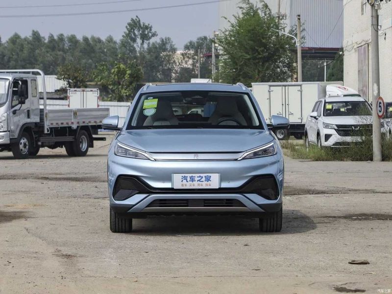 BYD Yuan UP Smart drive 2025