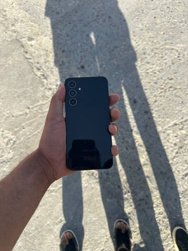 Samsung a54 sotiladi Samsung a54 sotiladi