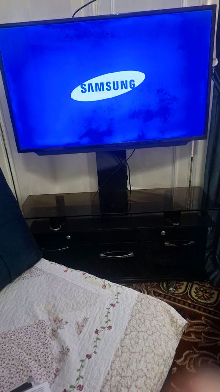televizor postavkasi bn televizor postavkasi bn