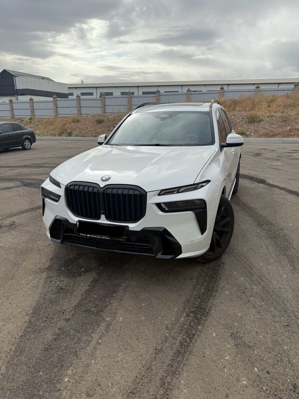 BMW X7 40i в рассрочку