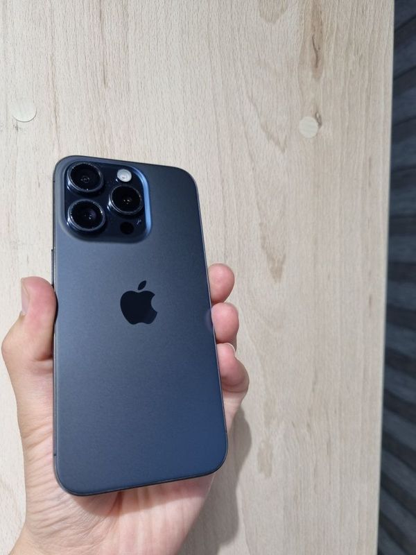 iphone 15 pro blue iphone 15 pro blue