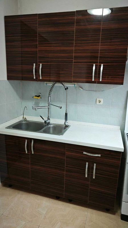 Продается кухня б/у в отличном состоянии