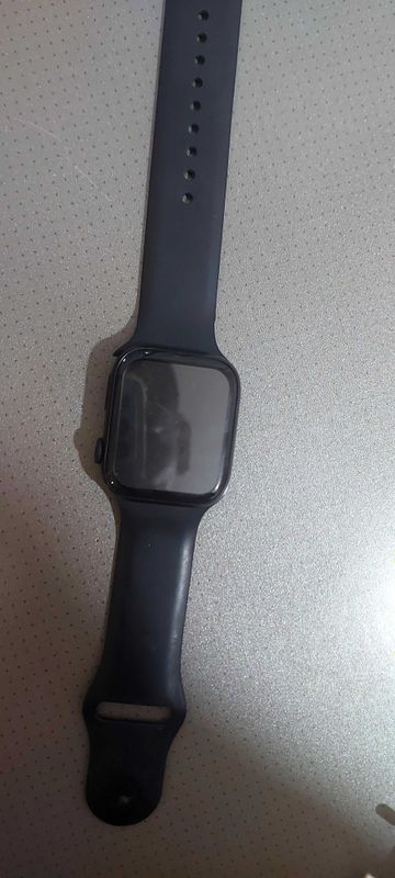 Smart watch 10 ultra korobkka bor yangi olingan Smart watch 10 ultra korobkka bor yangi olingan