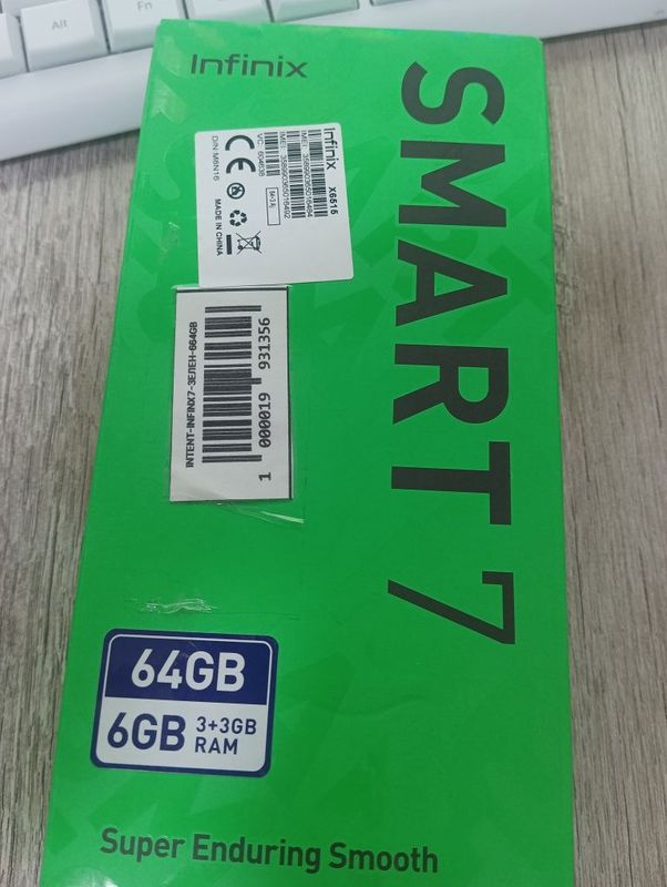 Срочно продаю Infinix Smart 7 64 3+3 Срочно продаю Infinix Smart 7 64 3+3