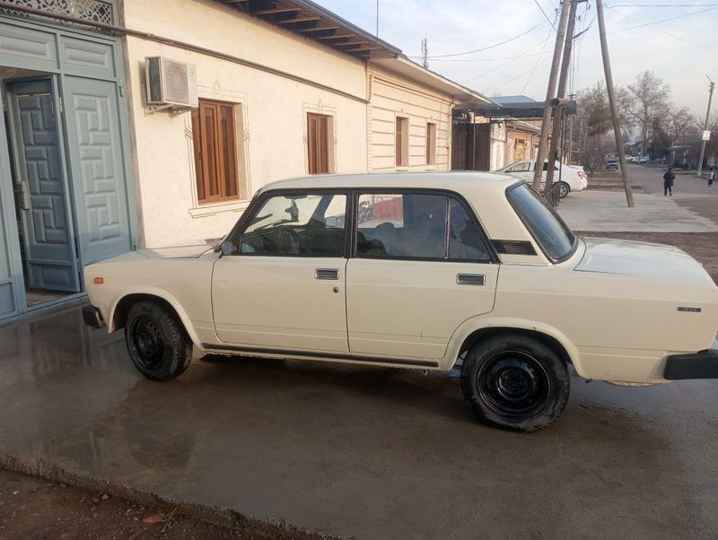 Lada 2105 malochniy