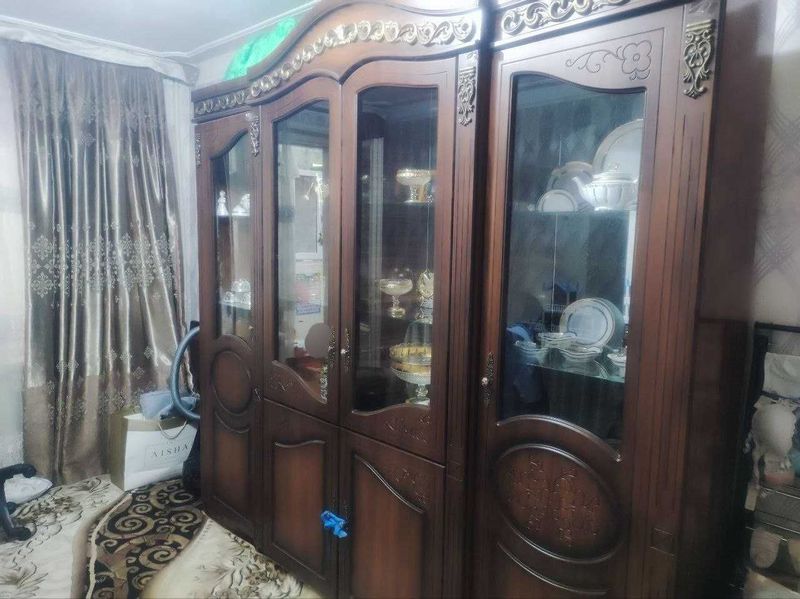 Продаётся Мебель Шкаф - стенка, горка Продаётся Мебель Шкаф - стенка, горка