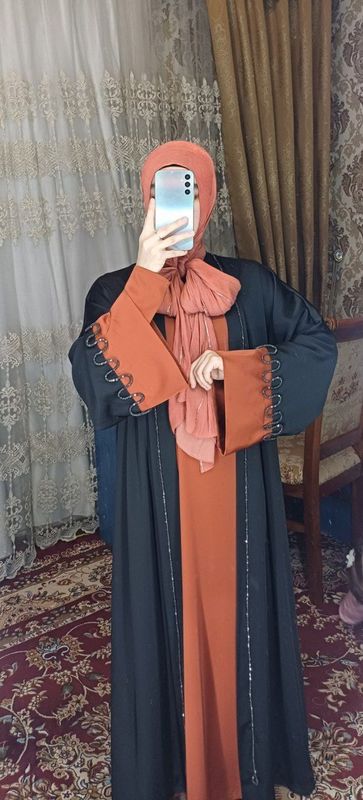 Ayollar kiyimlari Ayollar kiyimlari