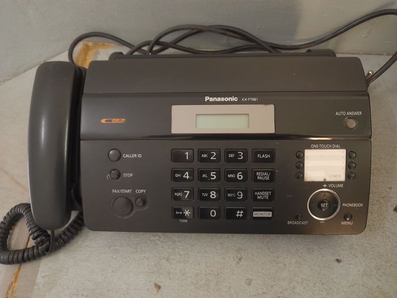 Факс Panasonic KX-FT981