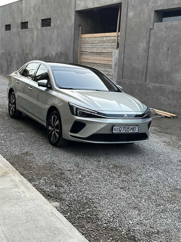 Marvel Roewe ev06 sedan 600 zapas xodligi Marvel Roewe ev06 sedan 600 zapas xodligi