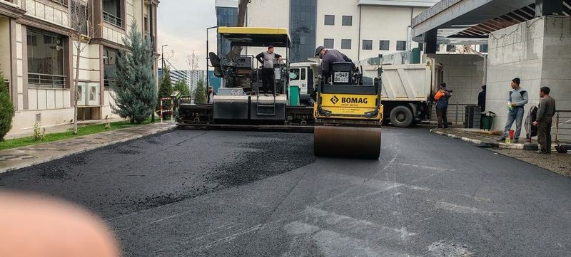 Asfalt yo'l qurilish xizmati bizda barcha texnikalar mavjut