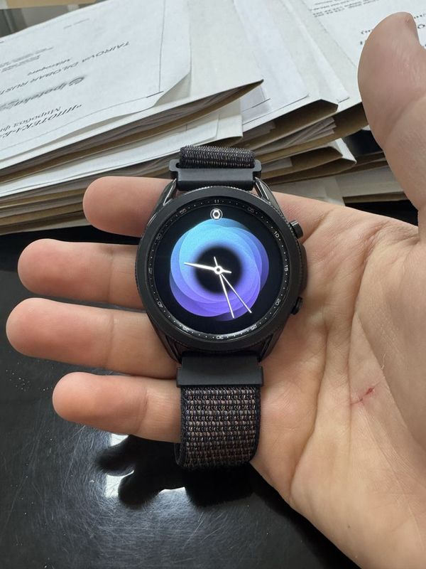 Samsung wacht 3. Samsung wacht 3.