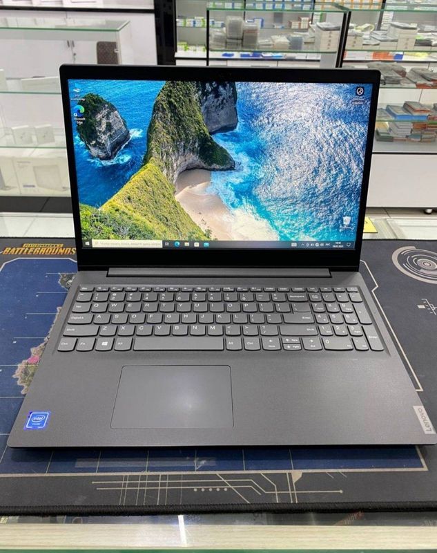 Lenovo V15 N4020 holat yangidek Cpu intel Celeron N4020 Display 15,6