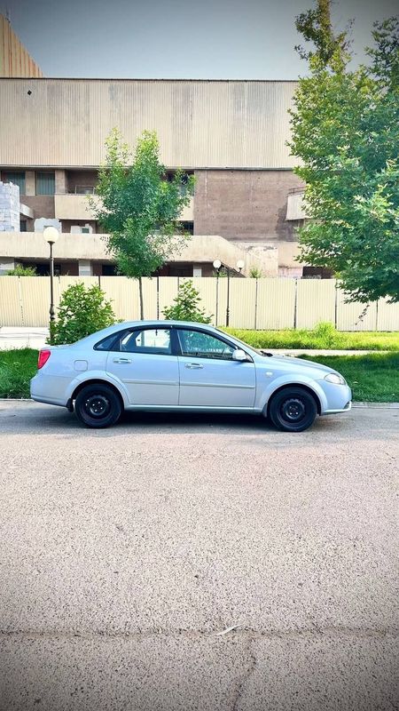 Продается Gentra цвет дельфин Продается Gentra цвет дельфин