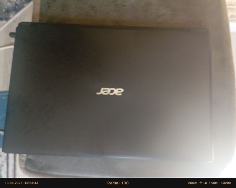 Noutbuk ACER sotiladi Noutbuk ACER sotiladi