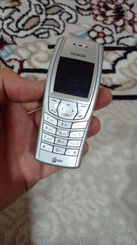Nokia 6560 perfektum aparatmiz sotladi Nokia 6560 perfektum aparatmiz sotladi