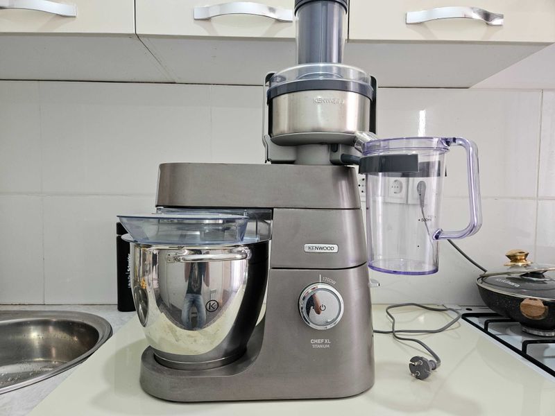 Кухонный комбайн Kenwood Chef Titanium XL