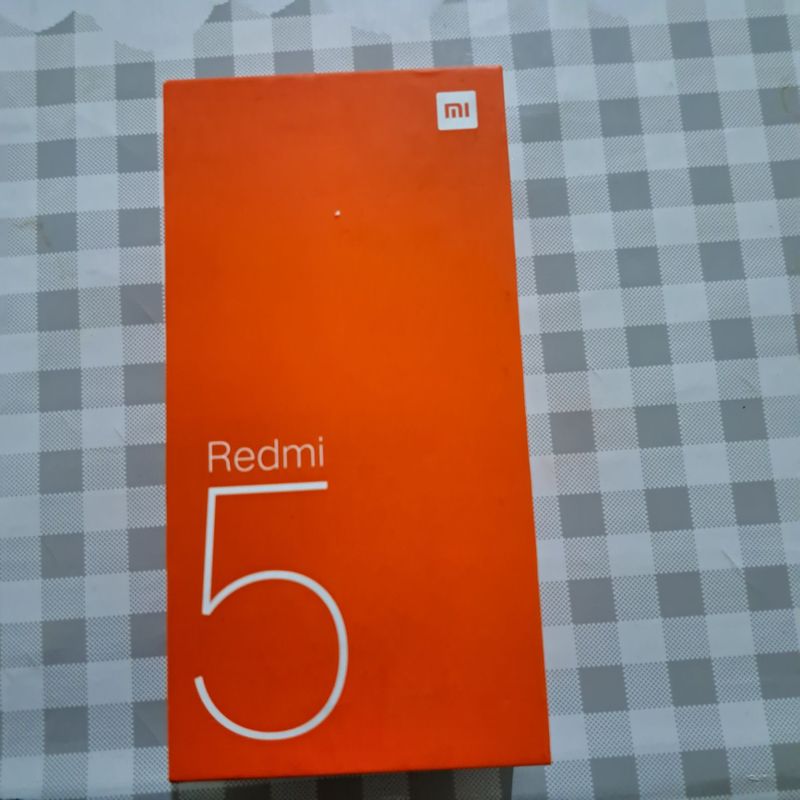 Redmi 5 .