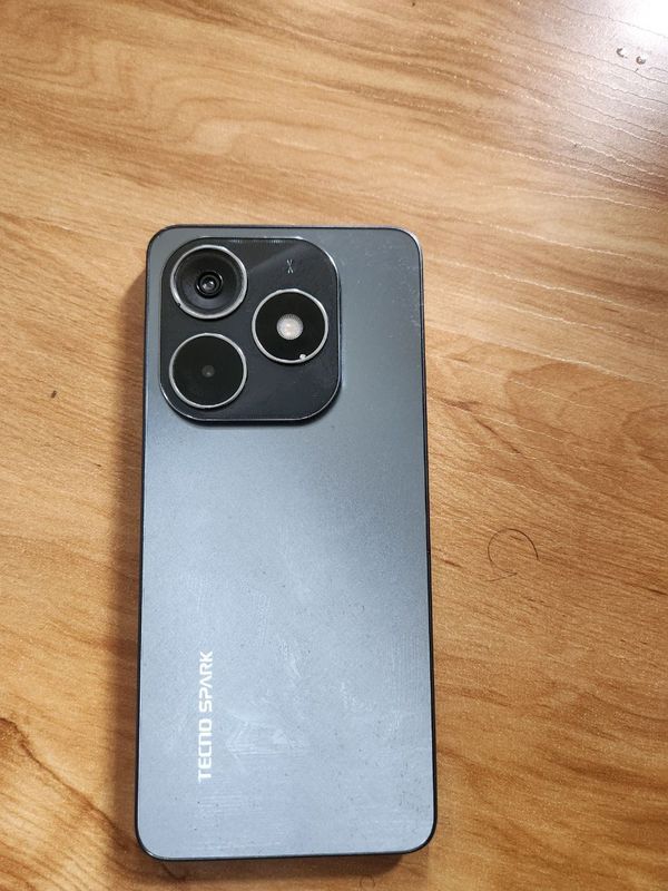 Tecno spark 20C 8+8/128 Tecno spark 20C 8+8/128