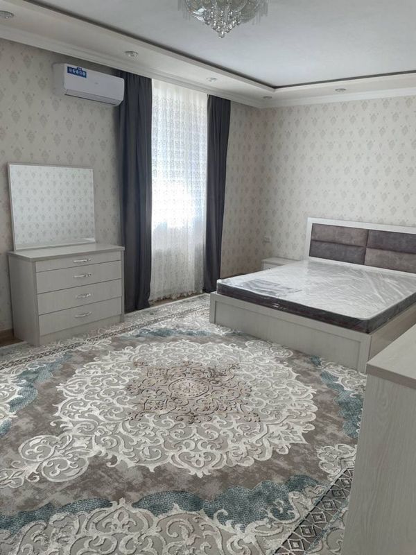 Shayxontoxur tumani Xalqlar dòstligi metrosi yonida ijaraga kvartira