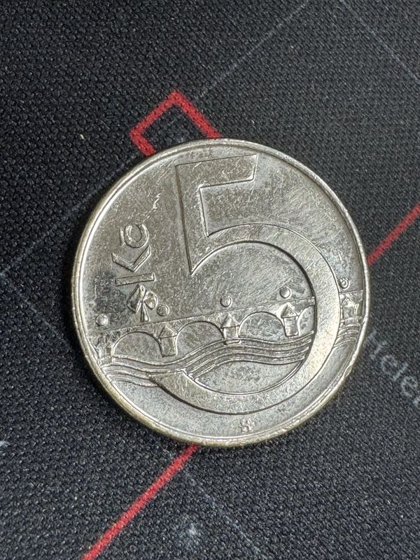 Чешская крона 5 монета Чешская крона 5 монета