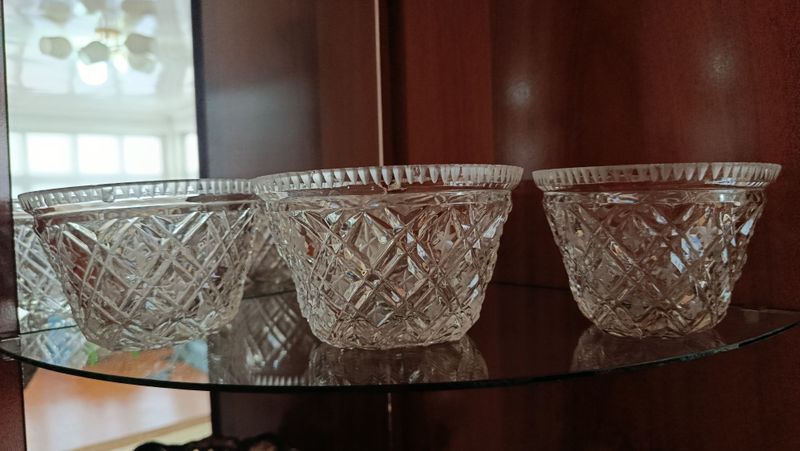 Xuristal chak chuq soladigan 4 ta Xuristal chak chuq soladigan 4 ta