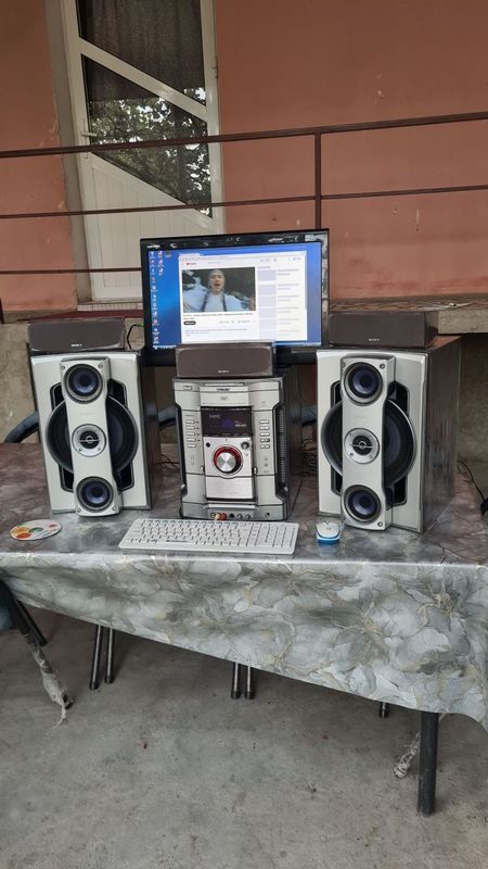 Музыкальный центр Сонй