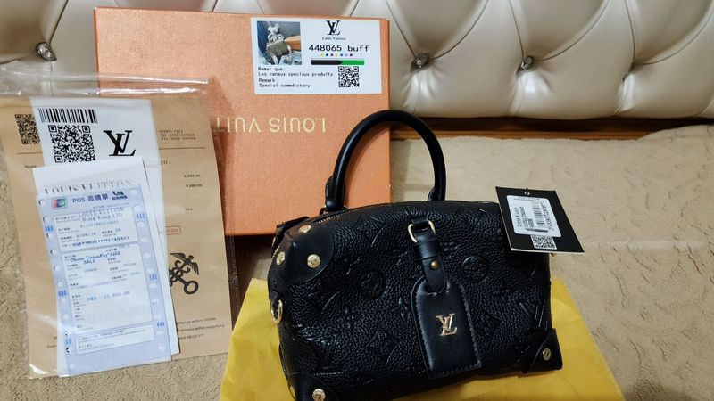 Сумочка Louis Vuitton на одной ручке (100% копия) с документами