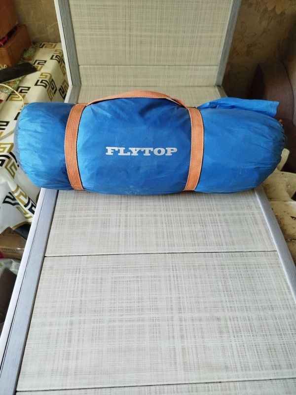 Продаю палатку FLYTOP 2 местную звоните смело Продаю палатку FLYTOP 2 местную звоните смело