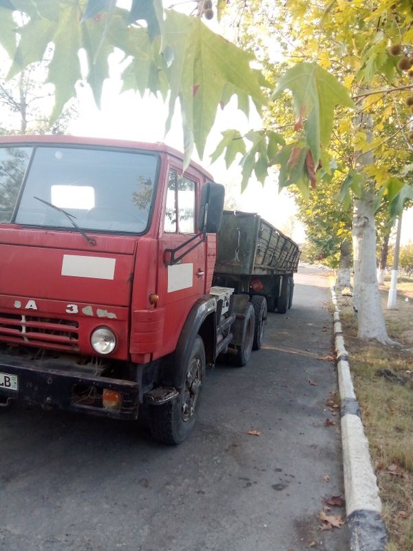 Kamaz tiyagach sotiladi kelishilgan holda Kamaz tiyagach sotiladi kelishilgan holda