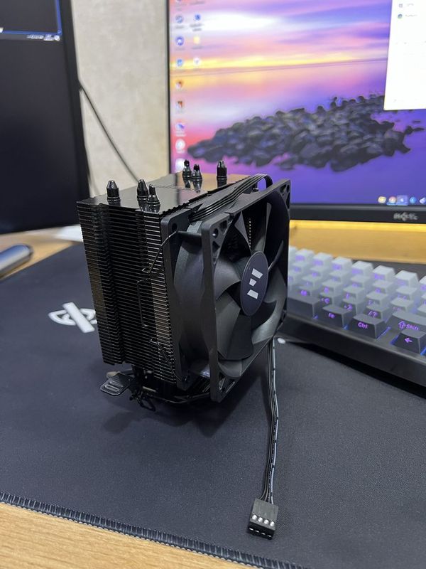 Процессорный кулер zalman CNPS4XBLACK Процессорный кулер zalman CNPS4XBLACK
