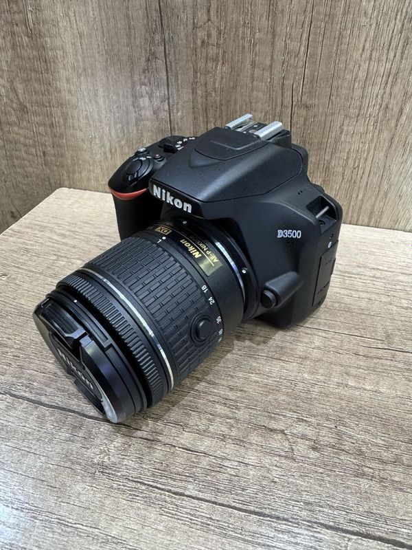 Nikon D3500 vr 18-55mm Nikon D3500 vr 18-55mm