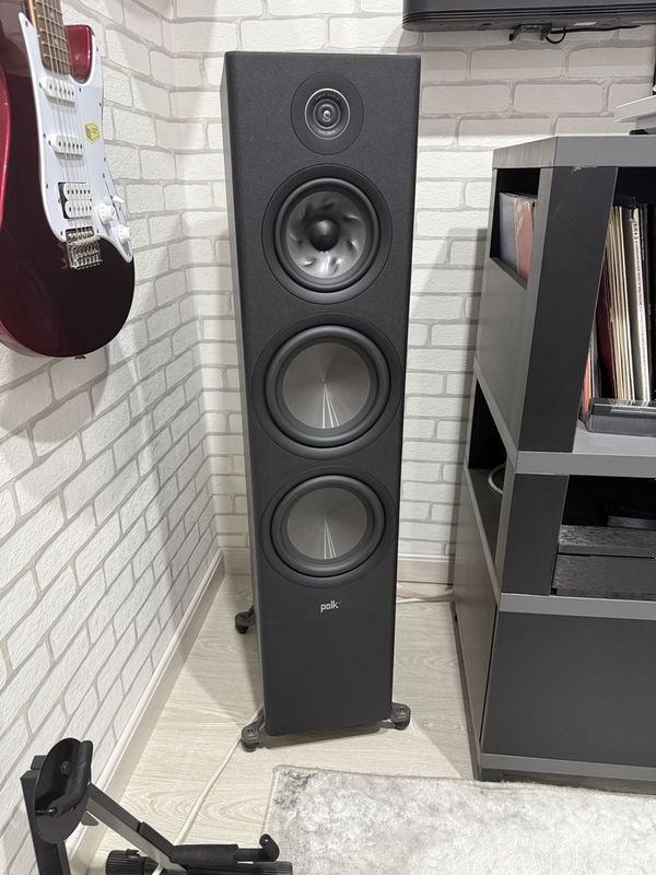 Напольная акустика Polk Audio Reserve R700 black