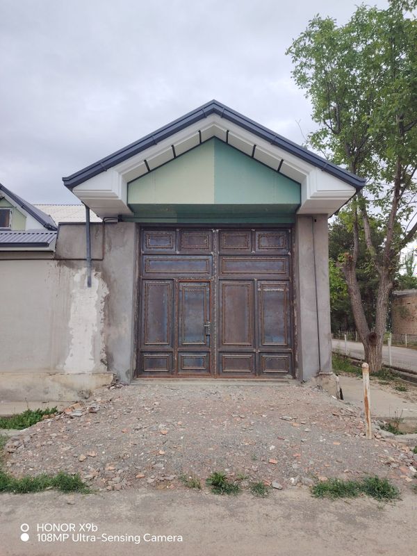 Olmazor mahallasida yangi hovli
