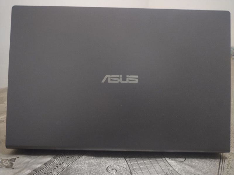 Asus vivobook 15