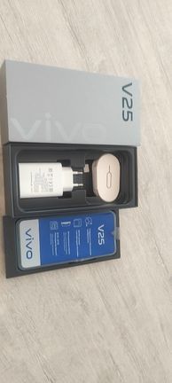 Vivo V25 5G {8+8)16/256 Gb