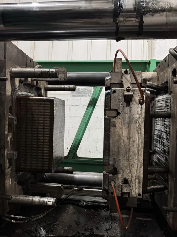 press forma trmoplast qolip sotiladi