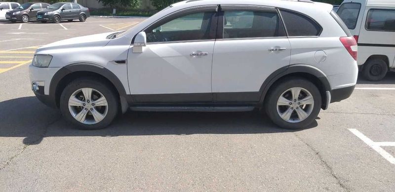 Продается автомобиль Chevrolet Captiva