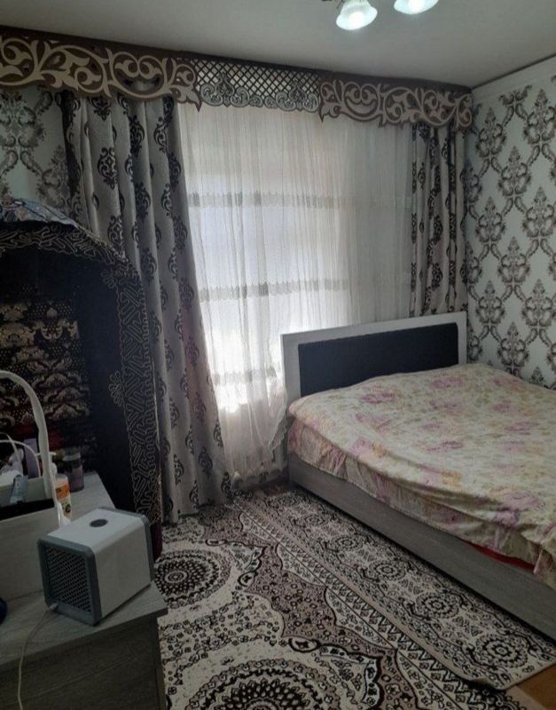Продаётся квартира Юнусабад 16кв 4/3/9 Продаётся квартира Юнусабад 16кв 4/3/9