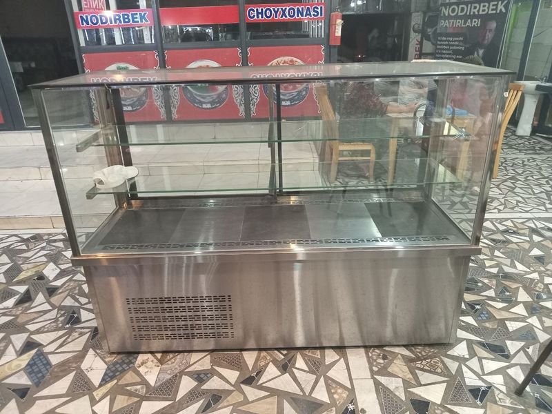 Vitrina xoladelmik sotilafi zavod alo yangi Vitrina xoladelmik sotilafi zavod alo yangi