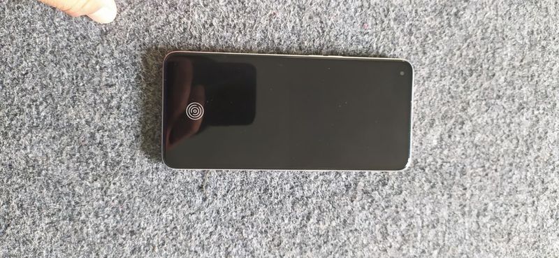 Oppo reno 7 xolati  10 /7 ishlashi zoʻr sotiladi