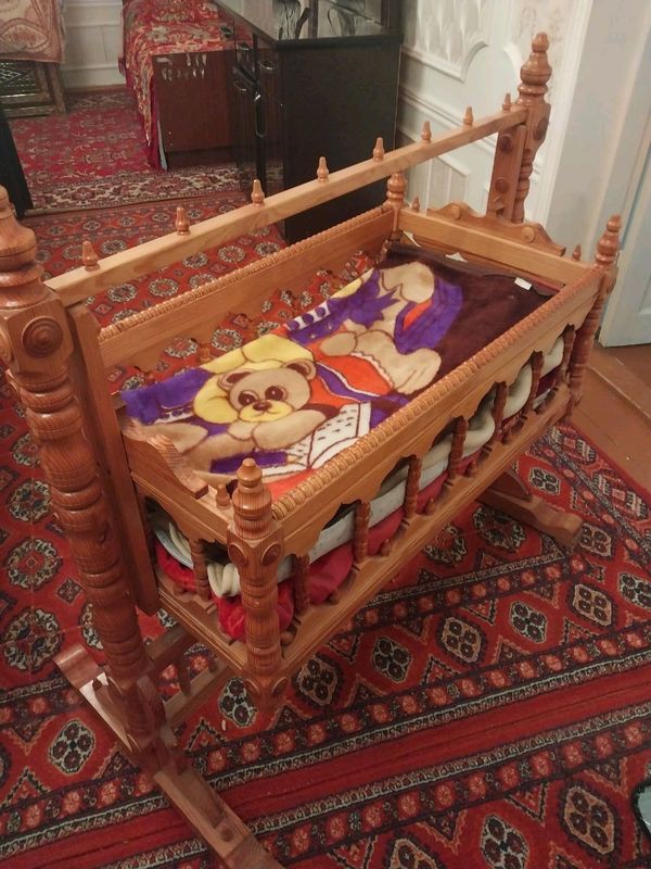 Kravat belanchak holati yaxshi kam ishlatilgan Kravat belanchak holati yaxshi kam ishlatilgan