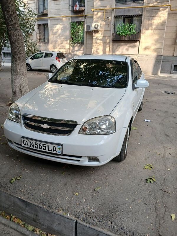 Ласети 1.8. 2012 й