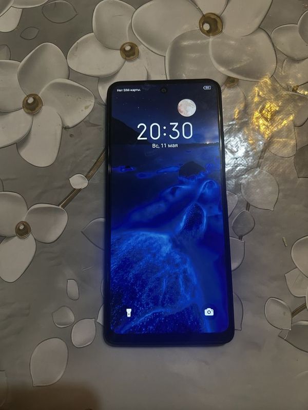 Телефон Infinix HOT30 Телефон Infinix HOT30