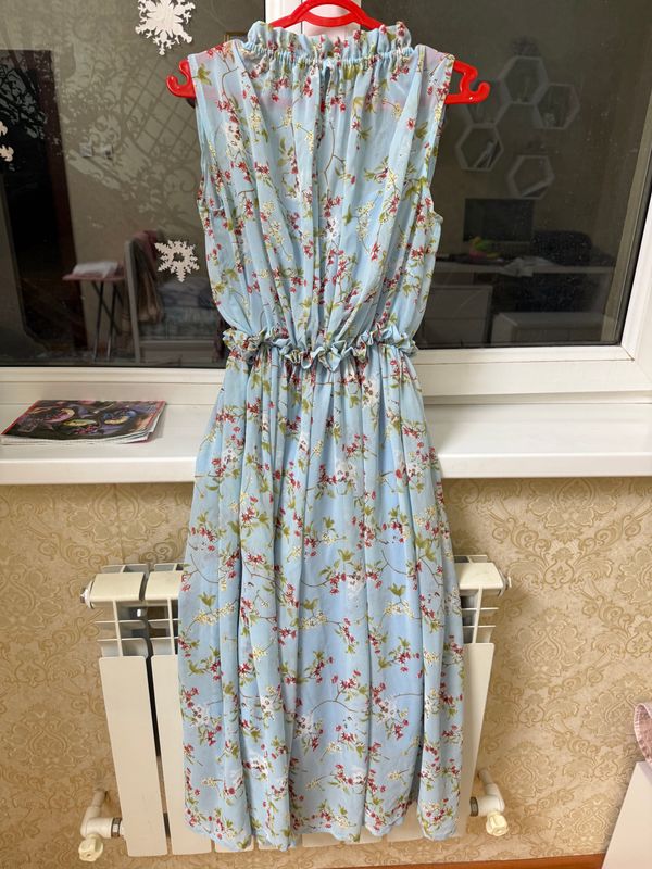 Платье абсолютно новое из шифона Платье абсолютно новое из шифона