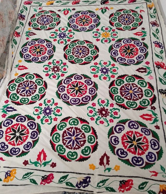 Suzana 100%qoʻl mehnati Suzana 100%qoʻl mehnati