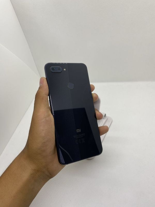 Xiomi 8 Lite sotiladi Xiomi 8 Lite sotiladi