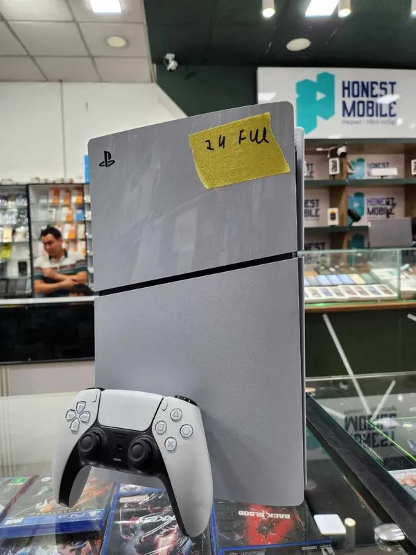 PlayStation 5 Slim — 1TB