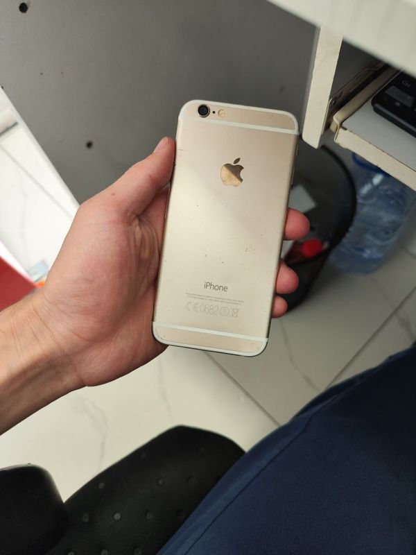 Iphone 6. Kepak arzon Iphone 6. Kepak arzon