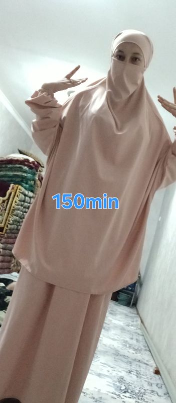Hijoblilar uchun koʻylaklar sotiladi