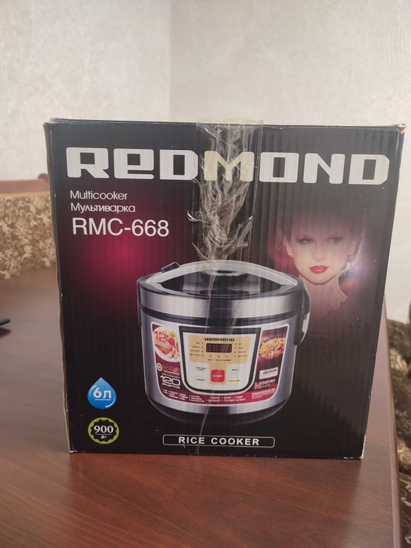 Мультиварка Redmond б/у в коробке